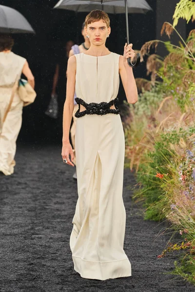 Look 53